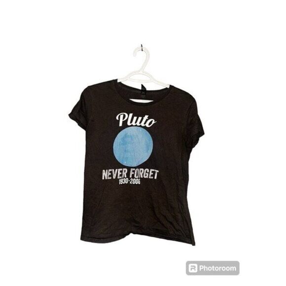 Bundle Of Two Tshirts Pluto Mario - Picture 3 of 6